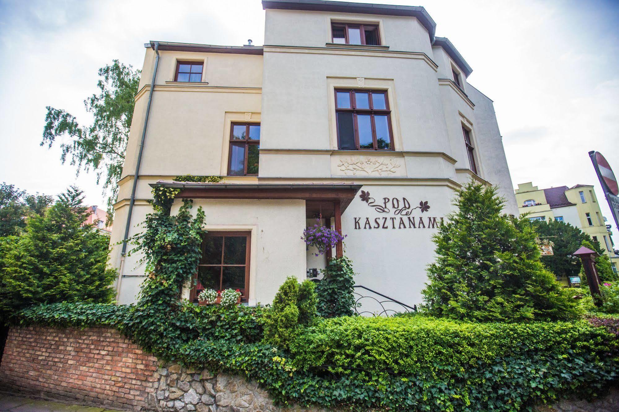 Hotel Kamienica Pod Kasztanami Świnoujście Esterno foto